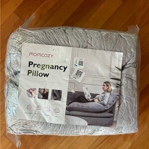 Mom cozy pregnancy pillow never used